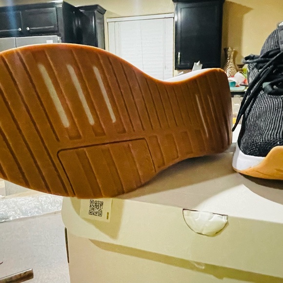 *SOLD* adidas NEW!! RACER TR23 SNEAKERS! - Picture 3 of 10